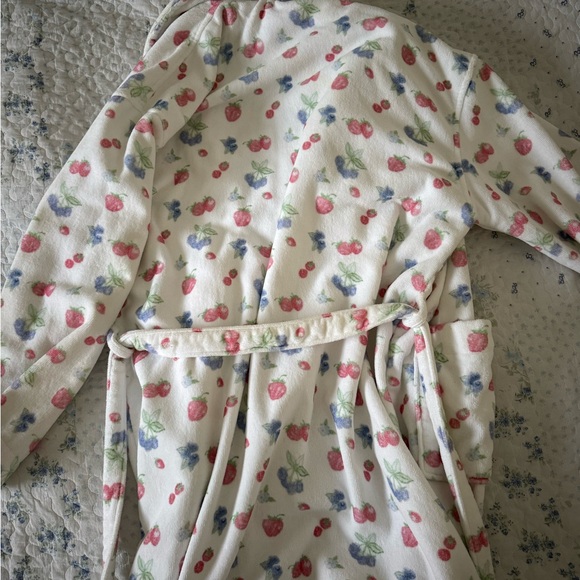 Djerf Avenue Summer Berries Robe & Headband - Picture 4 of 7